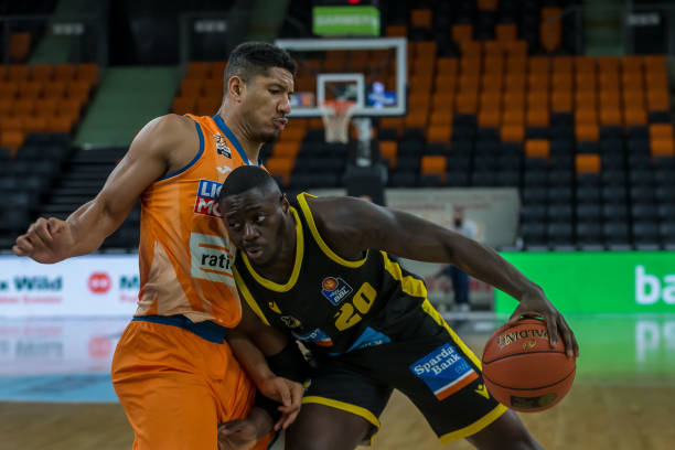 仅在进攻端 仅在进攻端